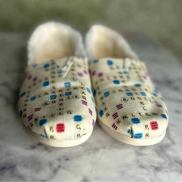 TOMS X Scrabble Faux Fur-lined Shoes - Picture 3 of 8